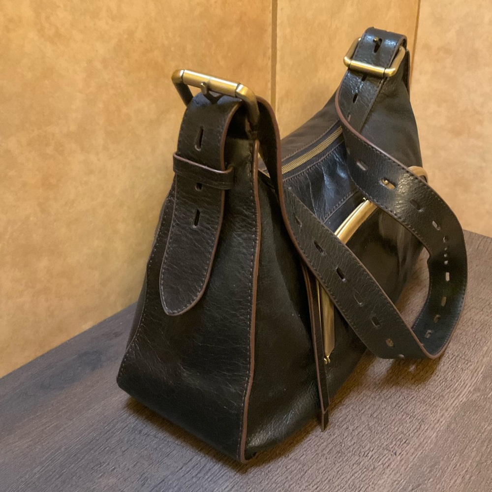 HOBO Harloh Black Leather Shoulder Bag w/ kiss-lock pocket Handbag - Picture 7 of 16